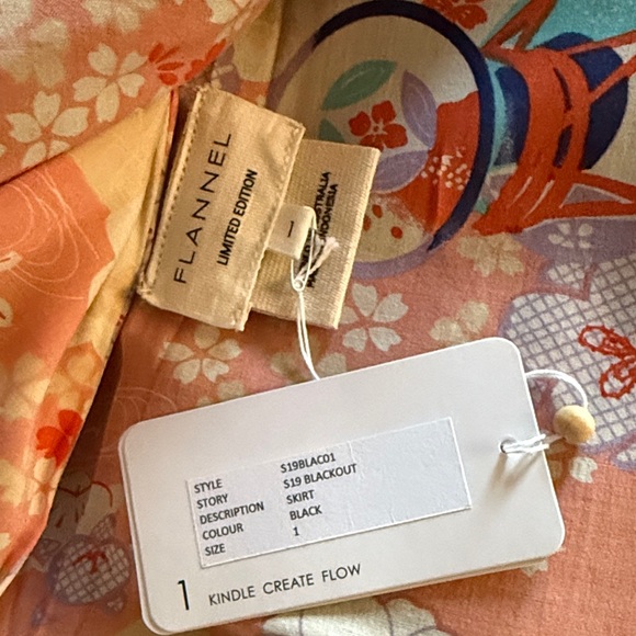 Flannel Leather Pencil Skirt - Picture 3 of 4